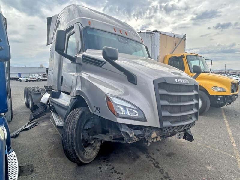 2022 FREIGHTLINER New Cascadia 126" Sleepercab