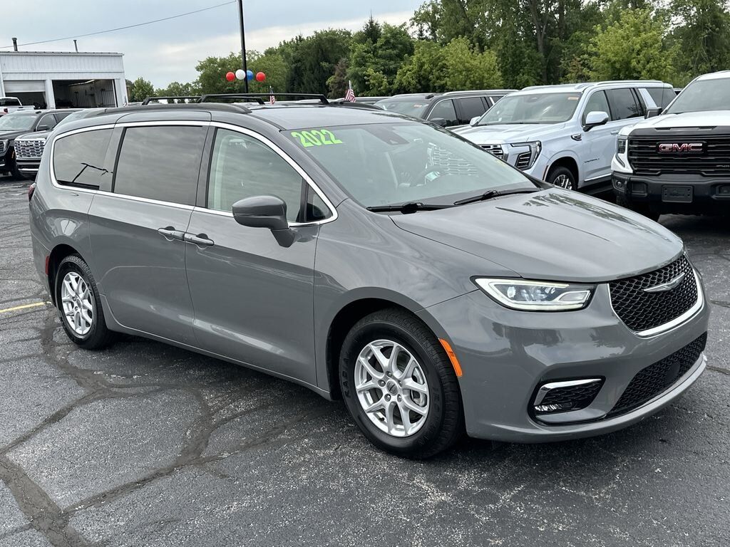 2022 CHRYSLER Pacifica