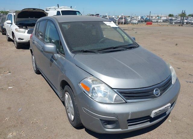 2010 NISSAN Versa