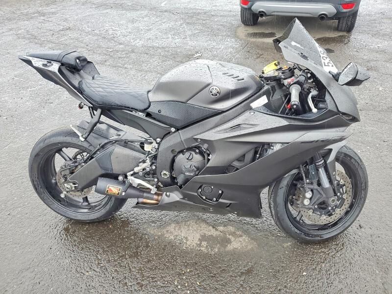 2019 YAMAHA YZF