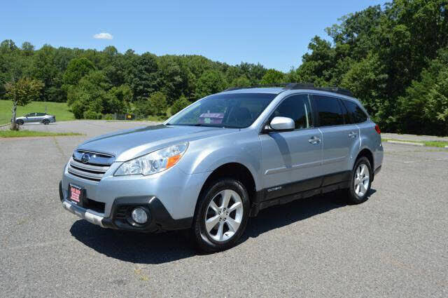 2013 SUBARU Outback