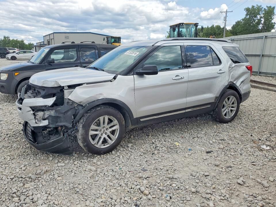 2018 FORD Explorer