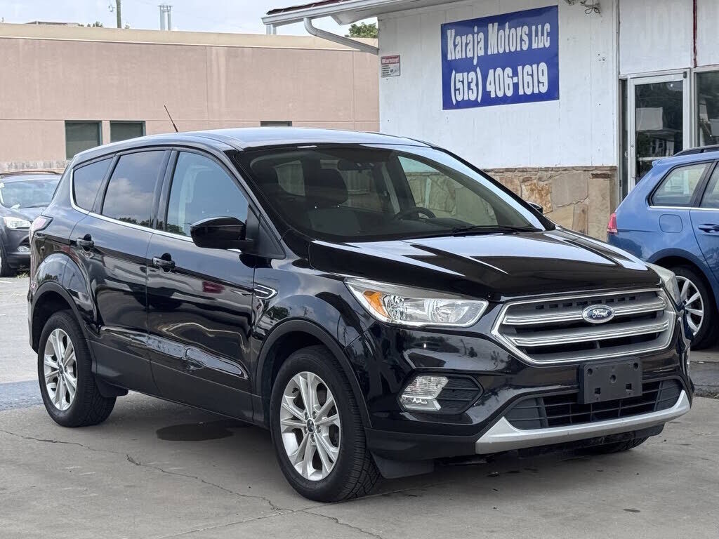 2017 FORD Escape