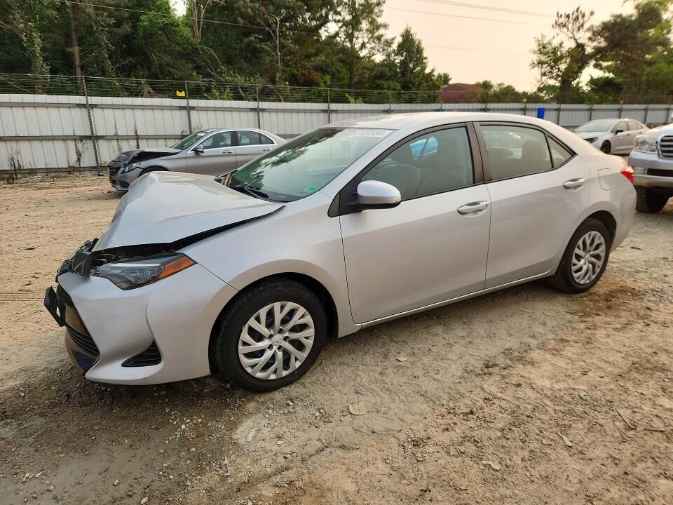 2018 TOYOTA Corolla