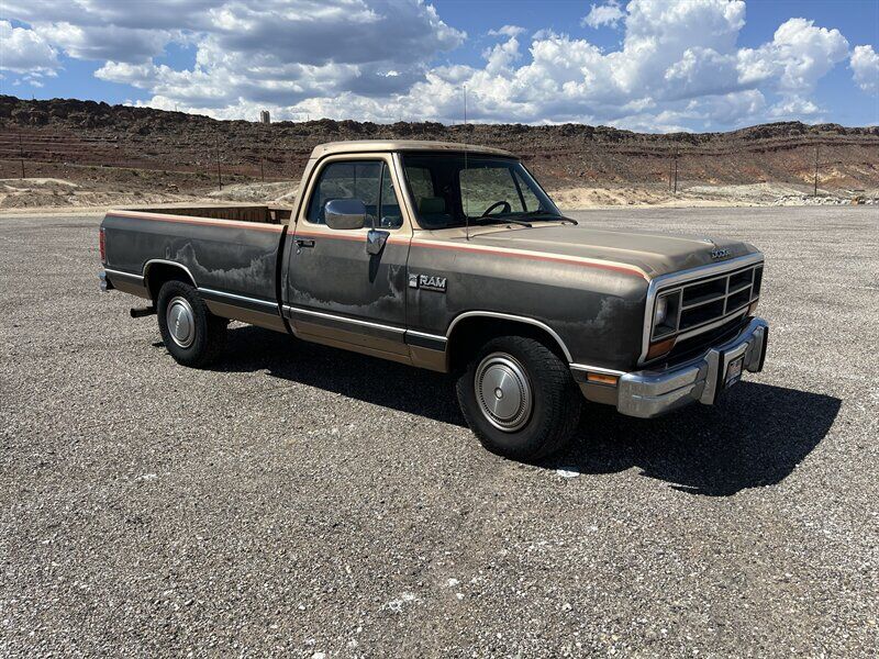 1990 DODGE D-Series
