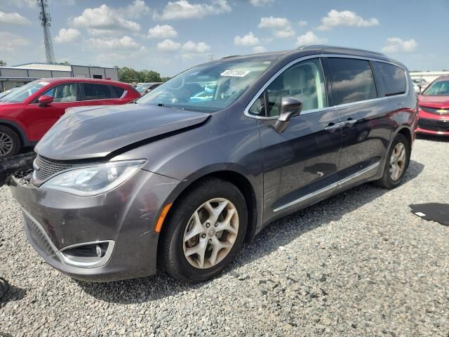 2019 CHRYSLER Pacifica