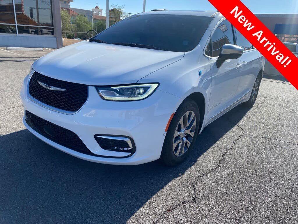 2025 CHRYSLER Pacifica