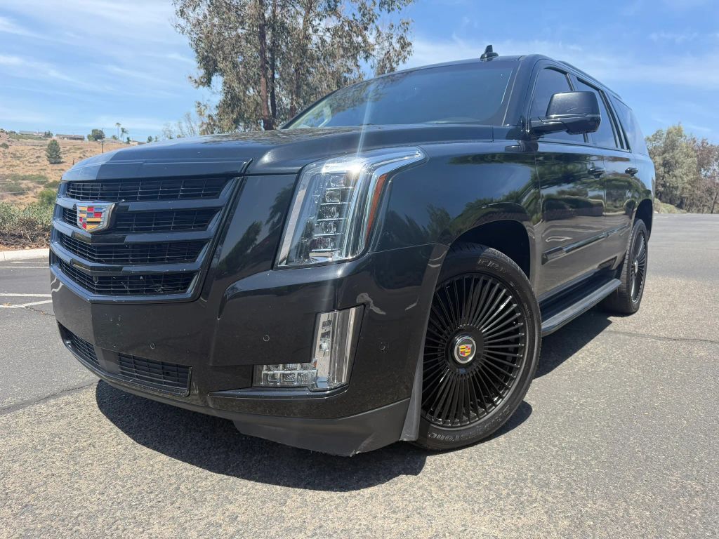 2017 CADILLAC Escalade