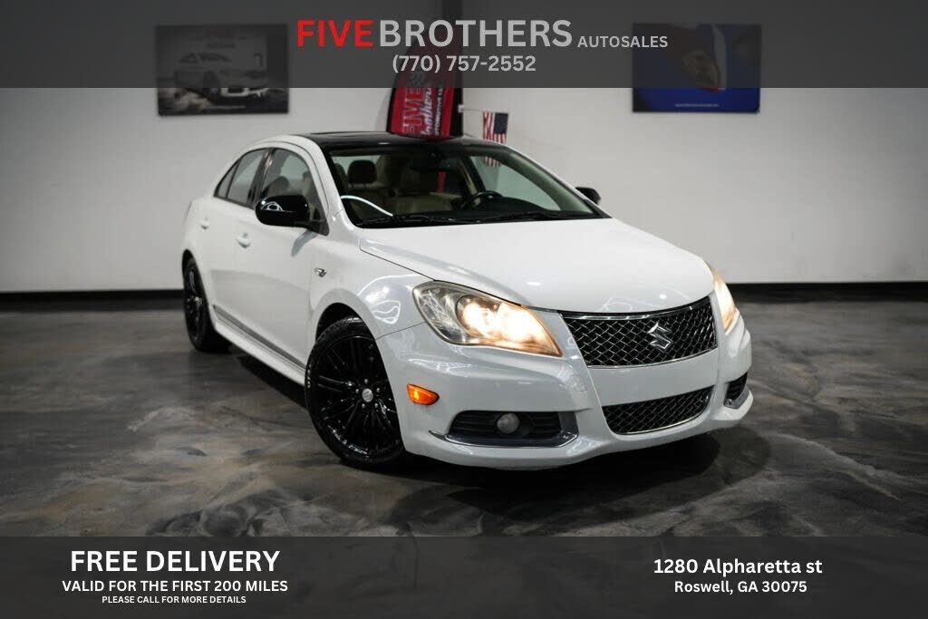 2012 SUZUKI Kizashi