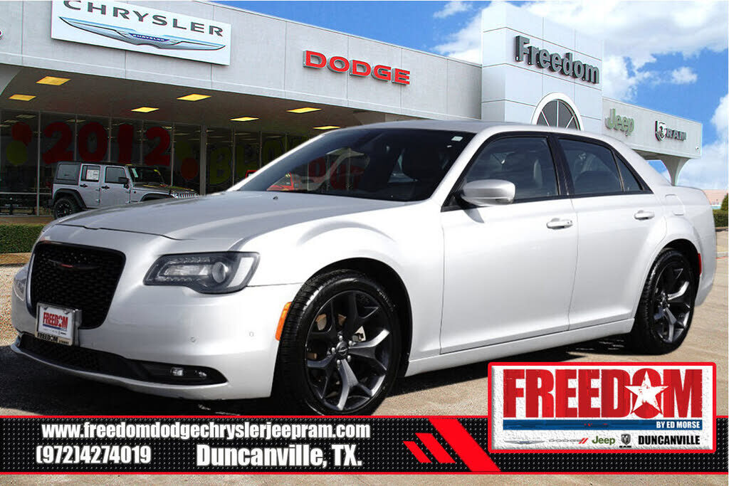 2023 CHRYSLER 300