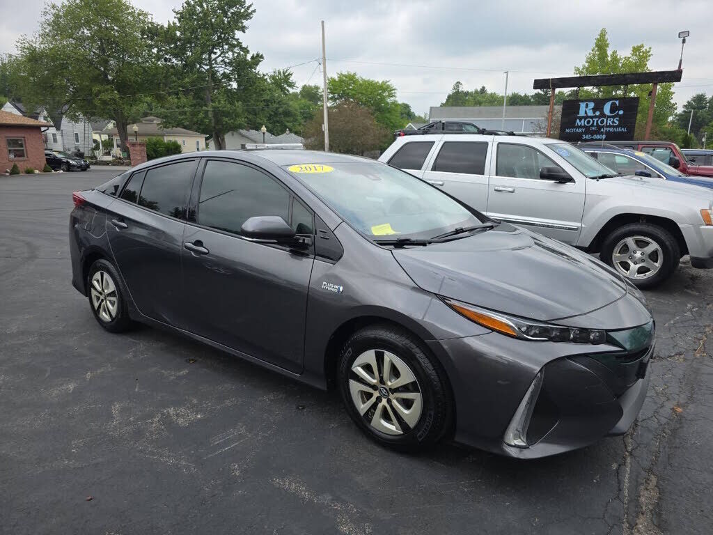 2017 TOYOTA Prius
