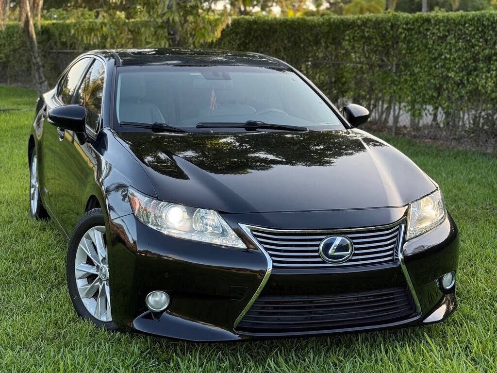 2013 LEXUS ES