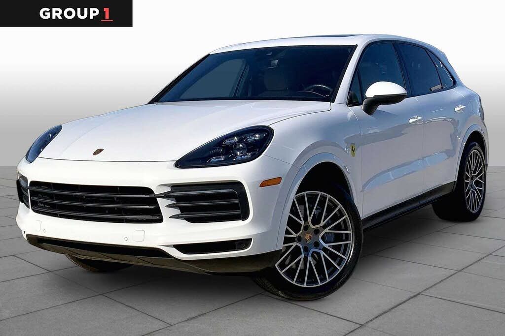 2022 PORSCHE Cayenne