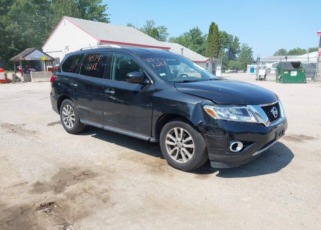 2016 NISSAN Pathfinder