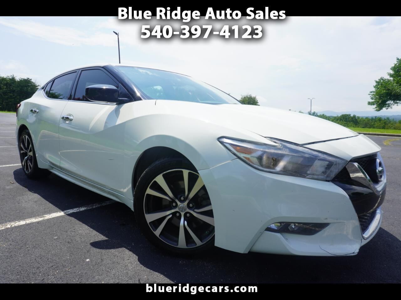 2017 NISSAN Maxima