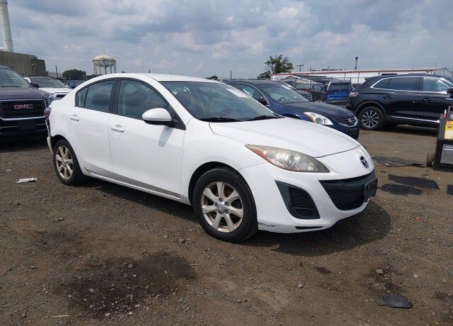 2011 MAZDA Mazda3