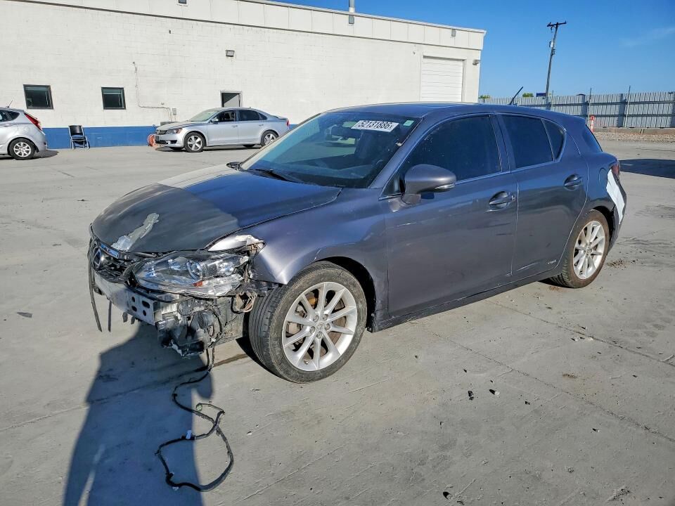 2013 LEXUS CT
