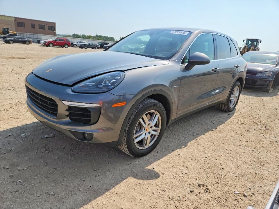 2016 PORSCHE Cayenne