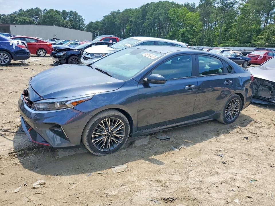 2023 KIA Forte