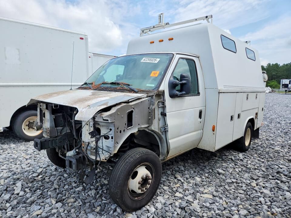 2012 FORD E-350