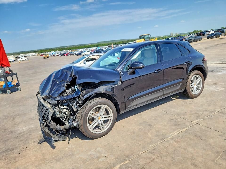 2018 PORSCHE Macan