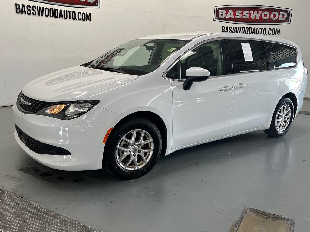 2022 CHRYSLER Pacifica