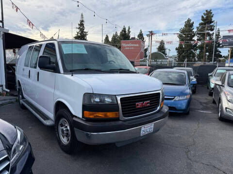 2015 GMC Savana
