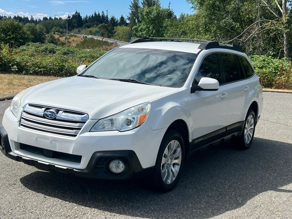 2014 SUBARU Outback