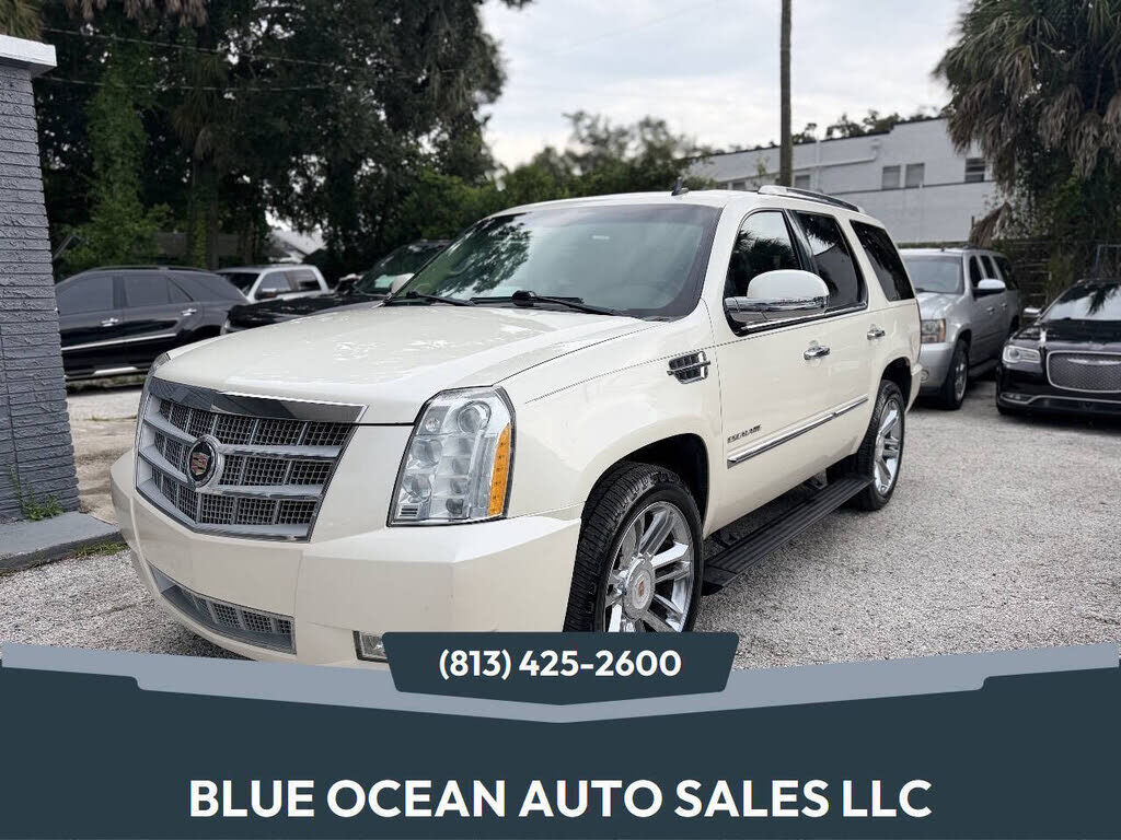 2013 CADILLAC Escalade