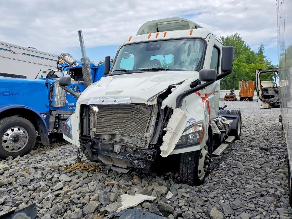 2024 FREIGHTLINER Cascadia