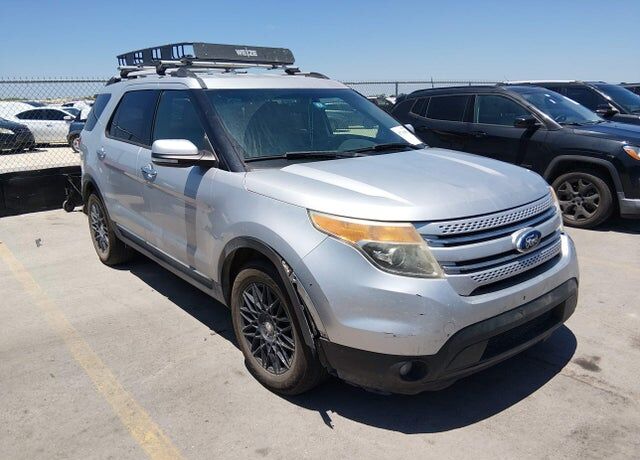 2014 FORD Explorer