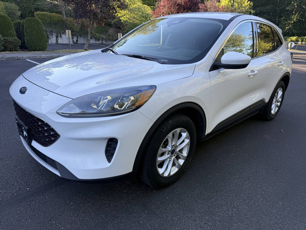 2020 FORD Escape