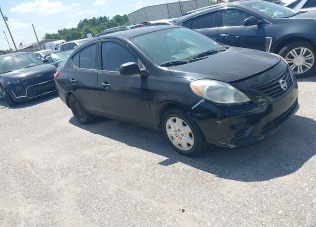 2014 NISSAN Versa