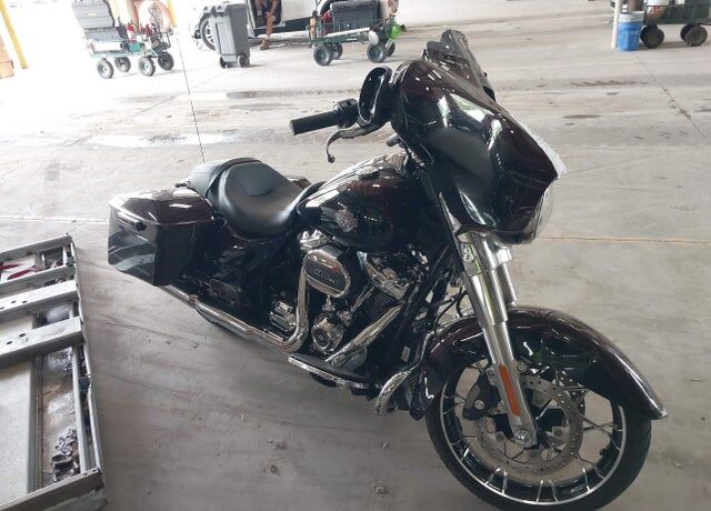 2022 HARLEY DAVIDSON FLHXS / Street Glide Special