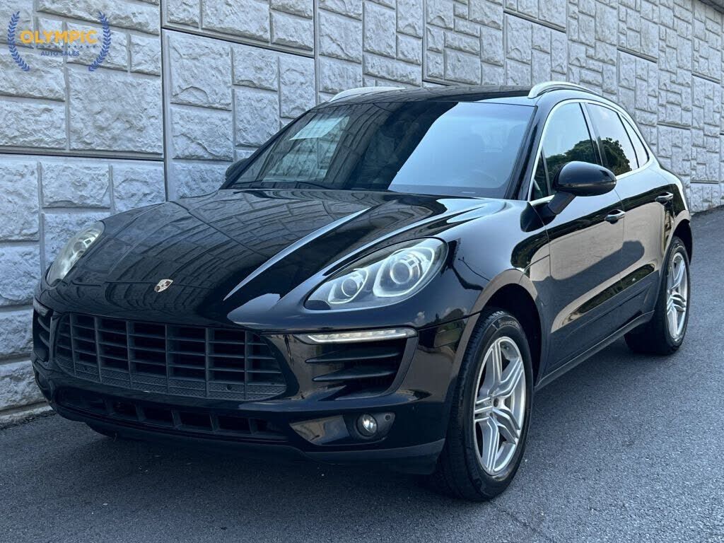 2015 PORSCHE Macan