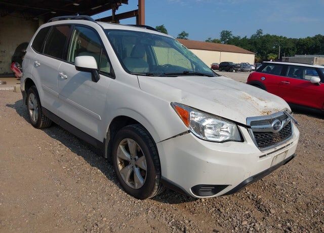 2016 SUBARU Forester