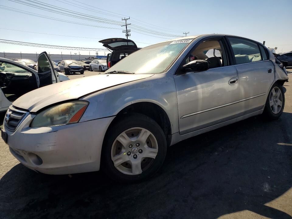 2004 NISSAN Altima