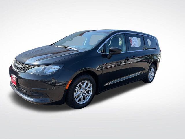 2023 CHRYSLER Voyager