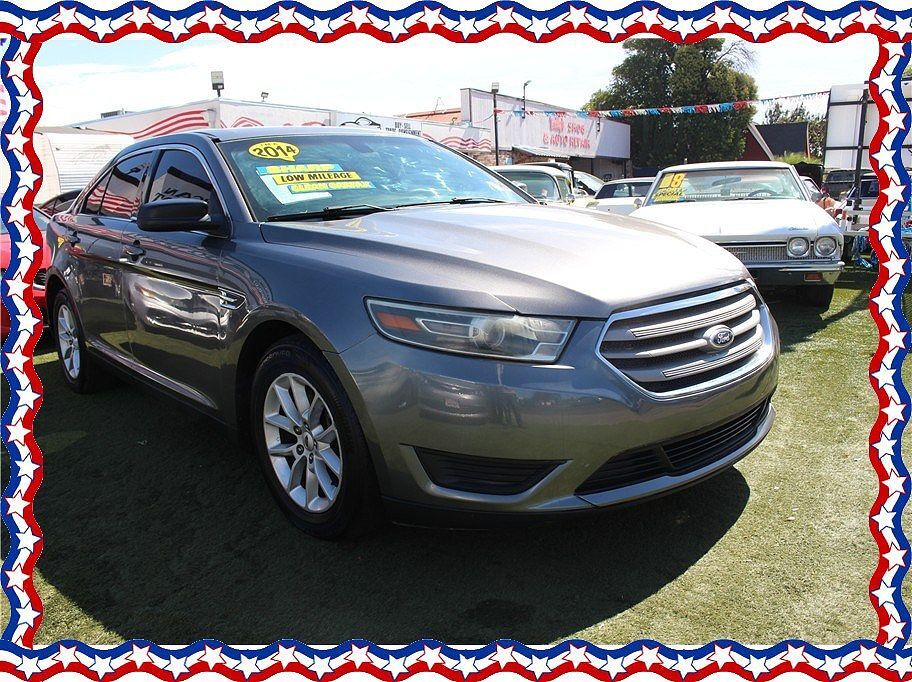 2014 FORD Taurus