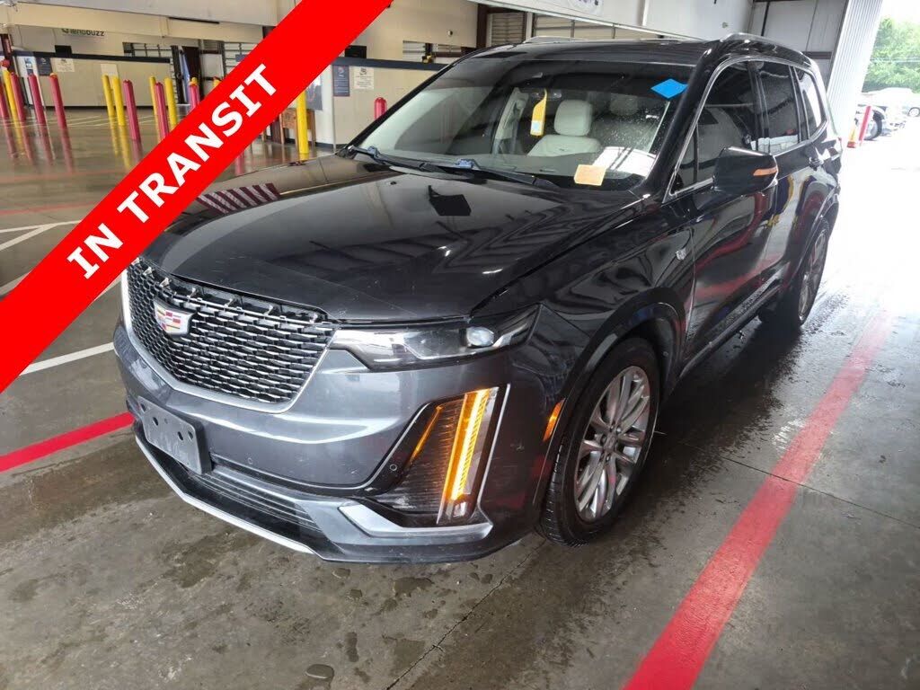 2021 CADILLAC XT6