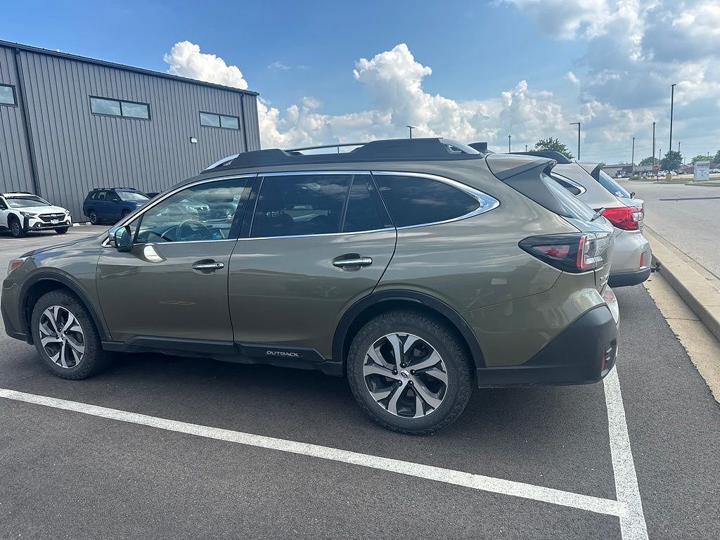 2022 SUBARU Outback