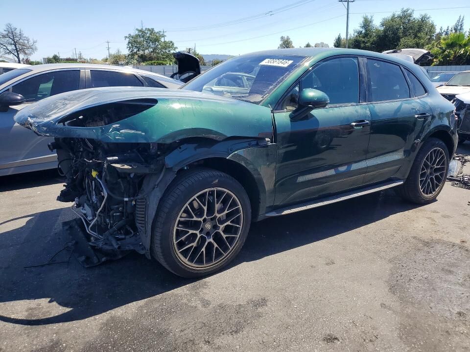 2017 PORSCHE Macan