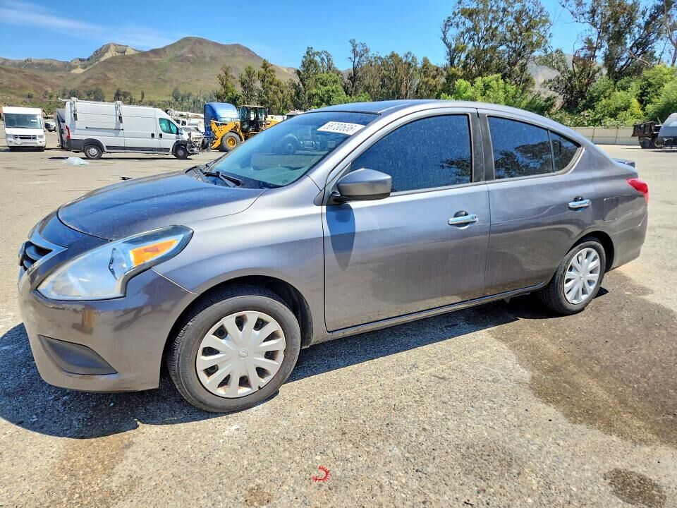 2016 NISSAN Versa