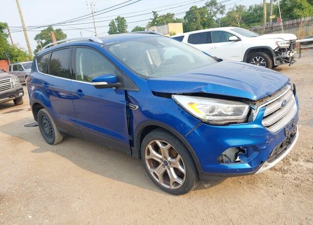 2017 FORD Escape