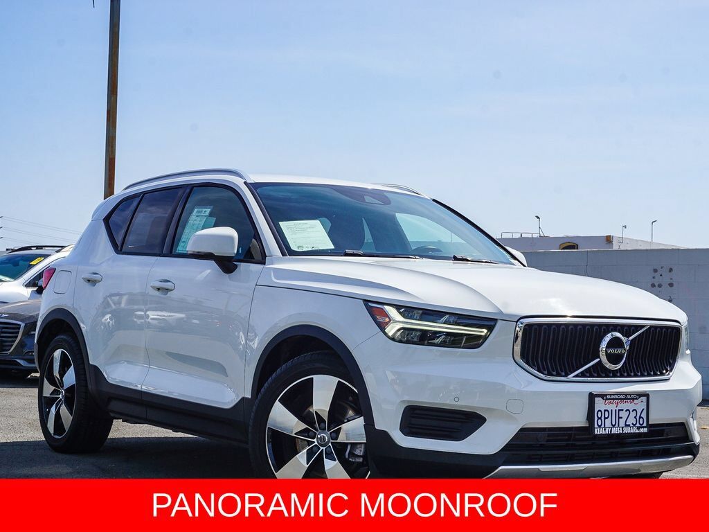 2020 VOLVO XC40