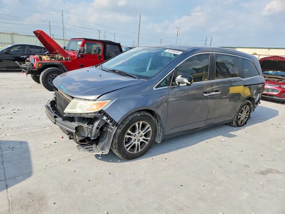 2013 HONDA Odyssey