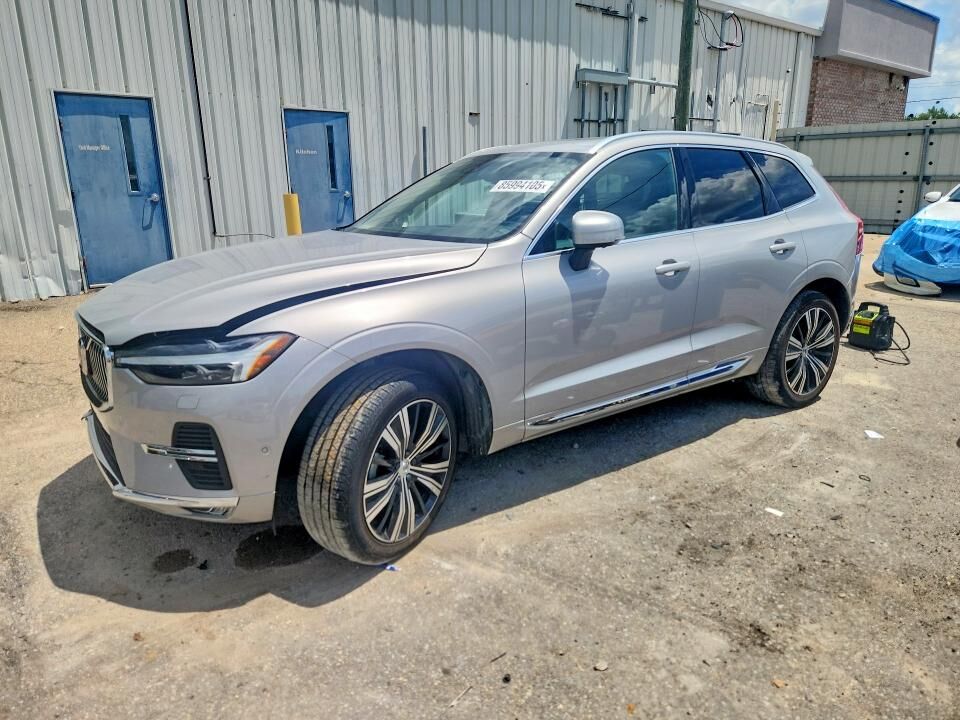 2023 VOLVO XC60