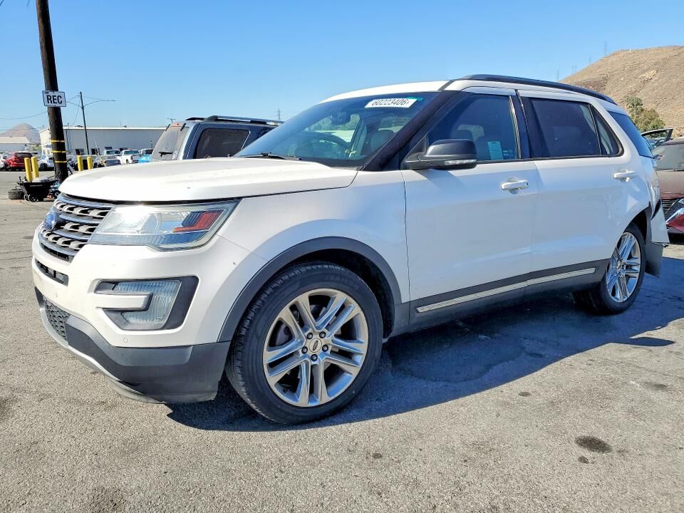 2017 FORD Explorer