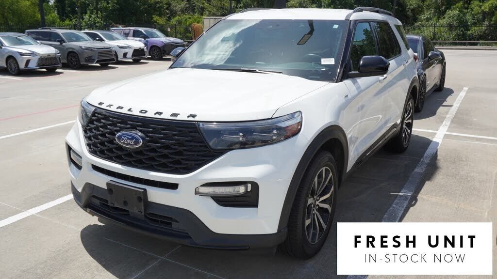 2022 FORD Explorer