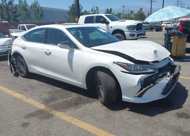 2024 LEXUS ES
